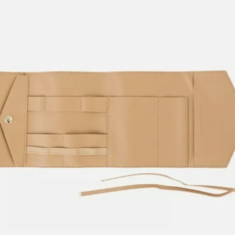 NWT- Glass Ladder & Co. Katherine Tech Organizer Clutch Roll Honey - Picture 7 of 9
